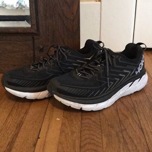 Brand new Hoka One One Clifton 4’s.